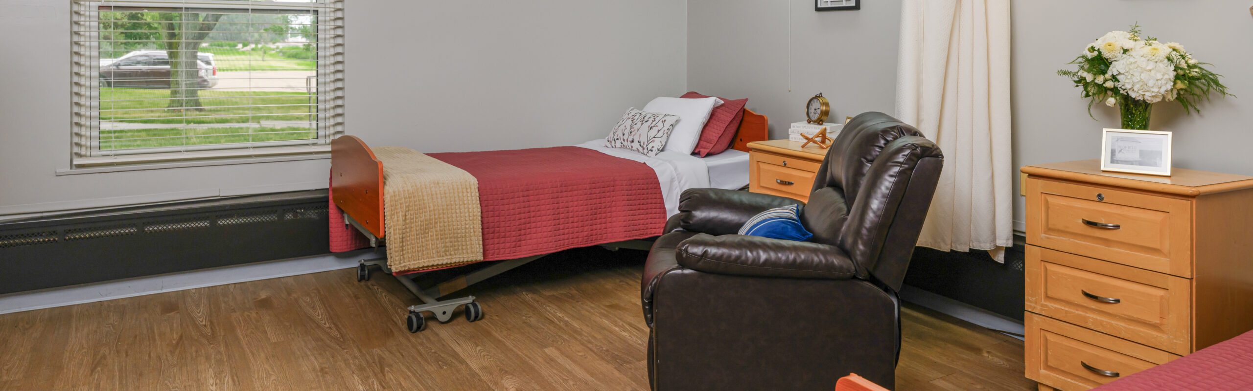 lakefront accommodations banner